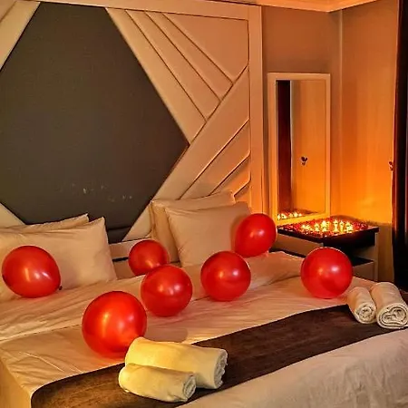 Heaven Hotell 4*